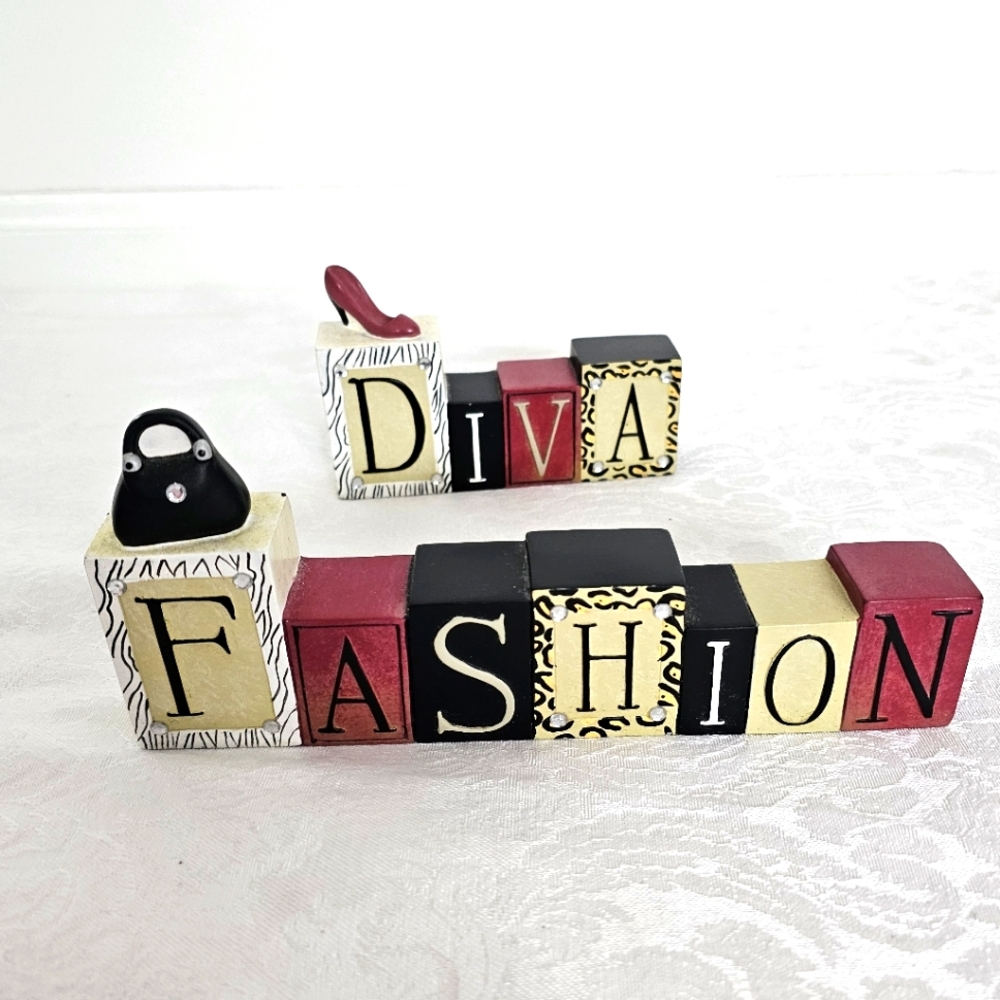 Word Block Decor with Rhinestones "Fashion Diva" Shelf Display